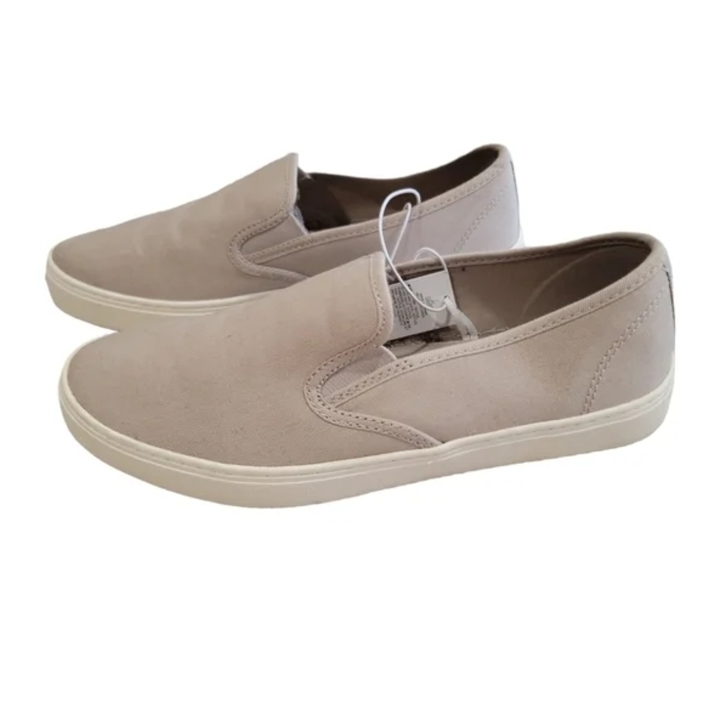 Old Navy Women's Tan Slip-On Memory Foam Flats Size 8 NWT